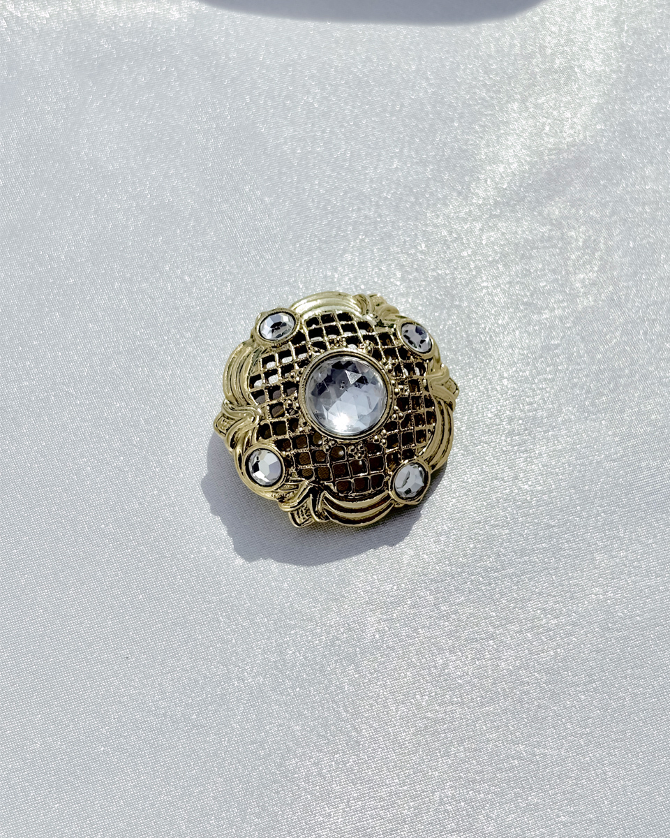 골드 메쉬 크리스탈 브로치