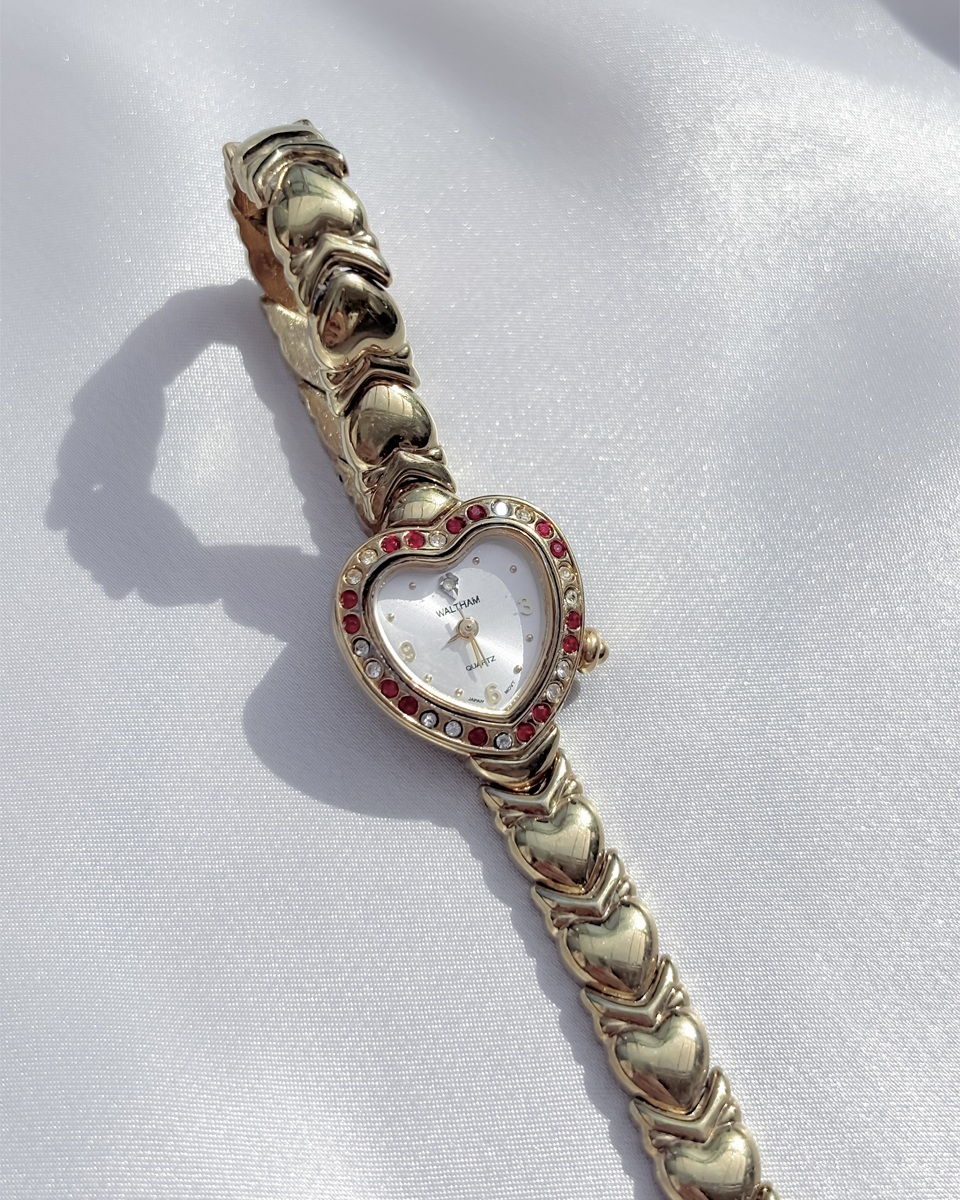 [Waltham] 레드 앤 화이트 라인스톤 하트 워치